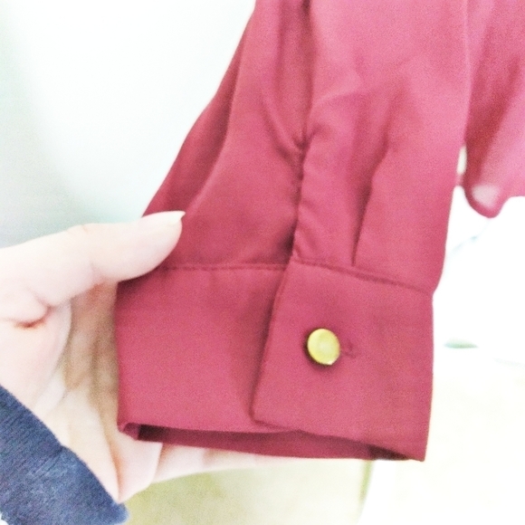 Vintage 90s Red Button Down Shirt with High-Low Hem Medium - Picture 4 of 9